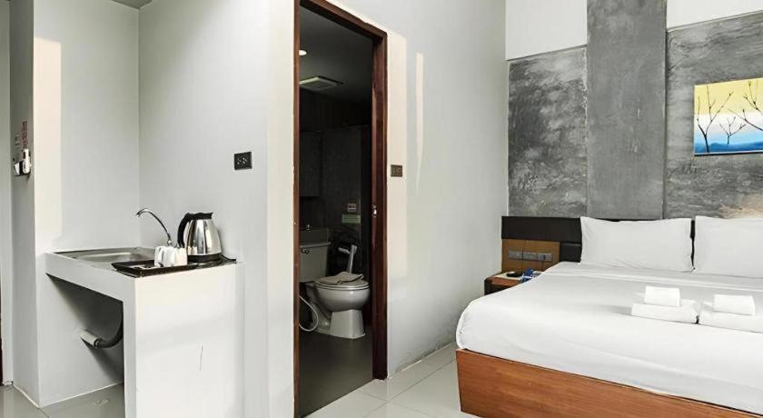 B2 Green Boutique And Budget Hotel Chiang Mai Exterior photo